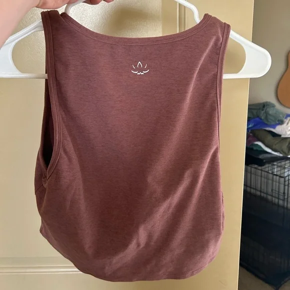 Beyond yoga top - Picture 2 of 3